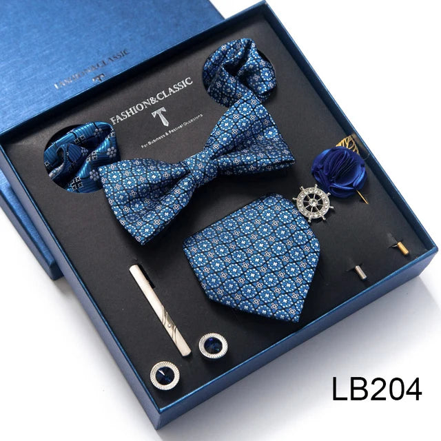 Conjunto de corbata de seda último diseño: pañuelo de bolsillo, gemelos, clip para pajarita y corbata.