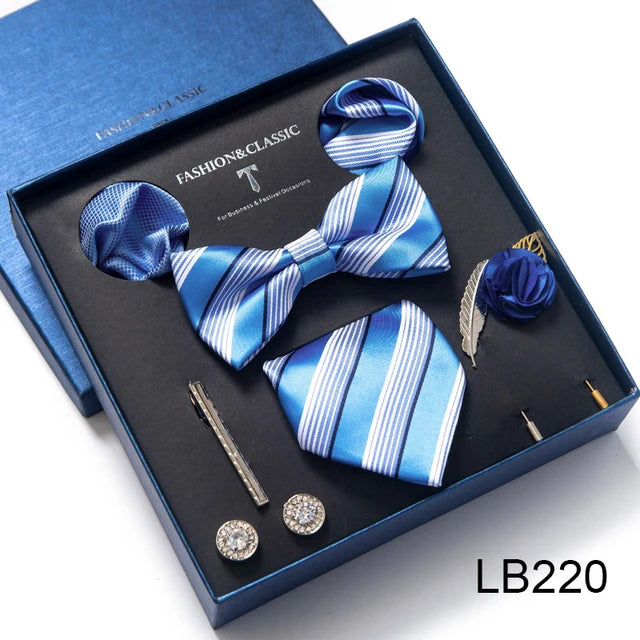 Conjunto de corbata de seda último diseño: pañuelo de bolsillo, gemelos, clip para pajarita y corbata.
