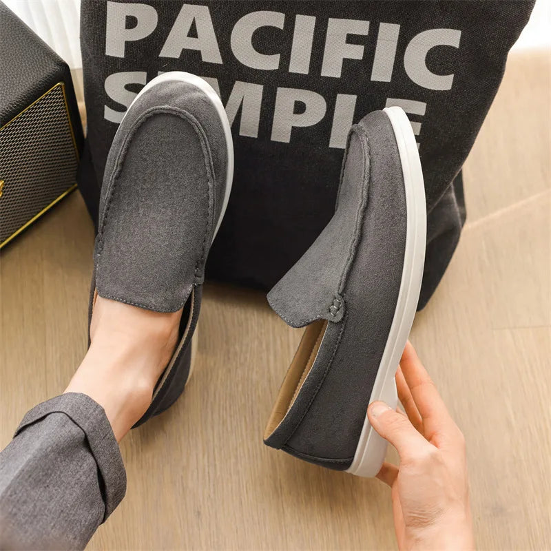 Mocasines planos para hombre: mocasines antideslizantes a la moda.