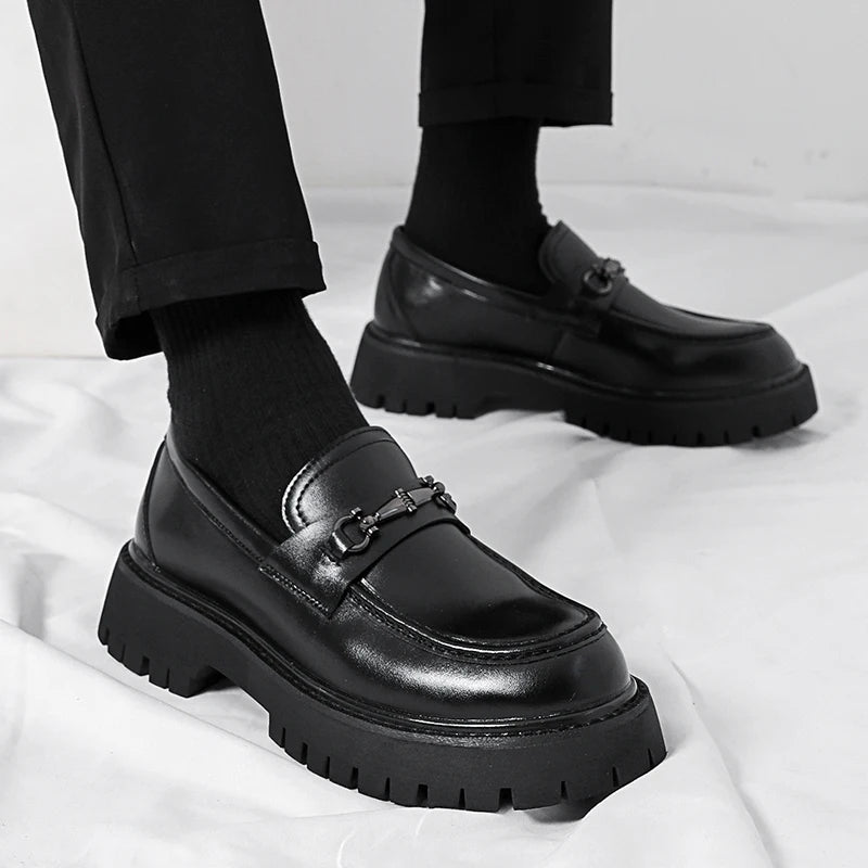 Zapatos de vestir , zapatos informales y de negocios para hombre, de diseño.
