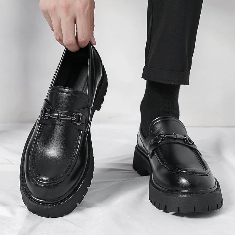 Zapatos de vestir , zapatos informales y de negocios para hombre, de diseño.