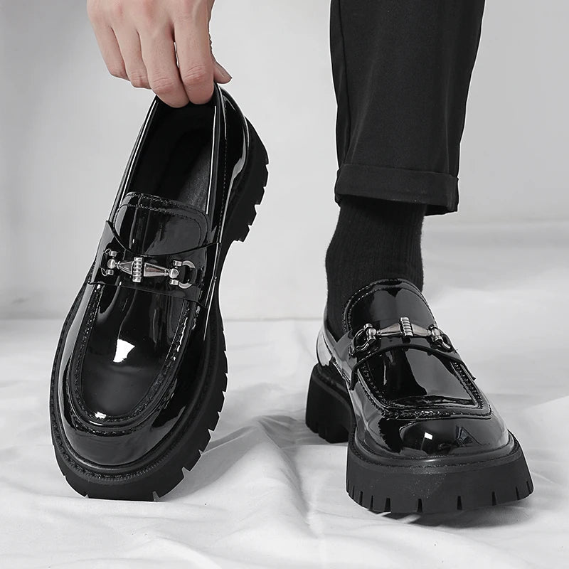 Zapatos de vestir , zapatos informales y de negocios para hombre, de diseño.