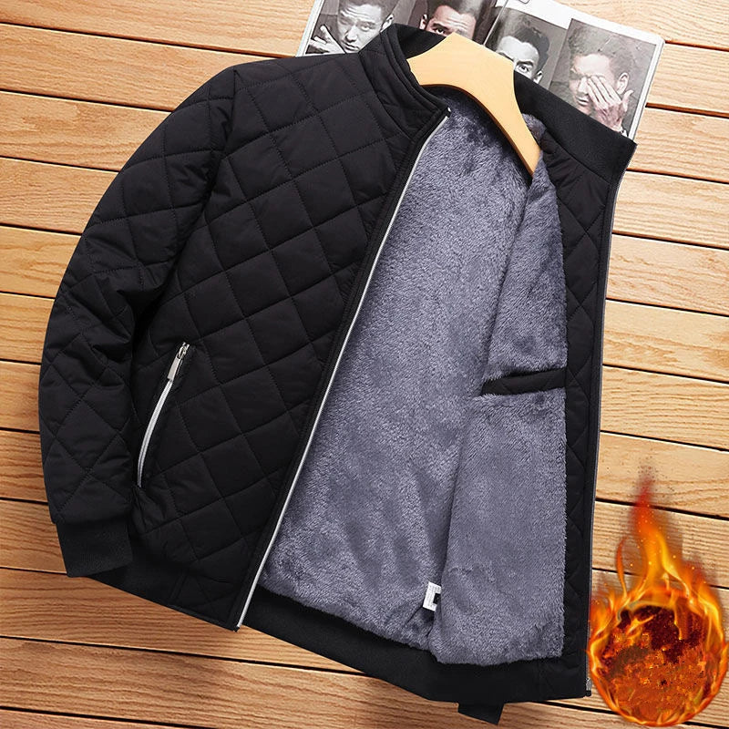 Chaqueta bomber de otoño-invierno para hombre con estampado de rombos y forro polar. Chaqueta informal de moda para hombre 2026.