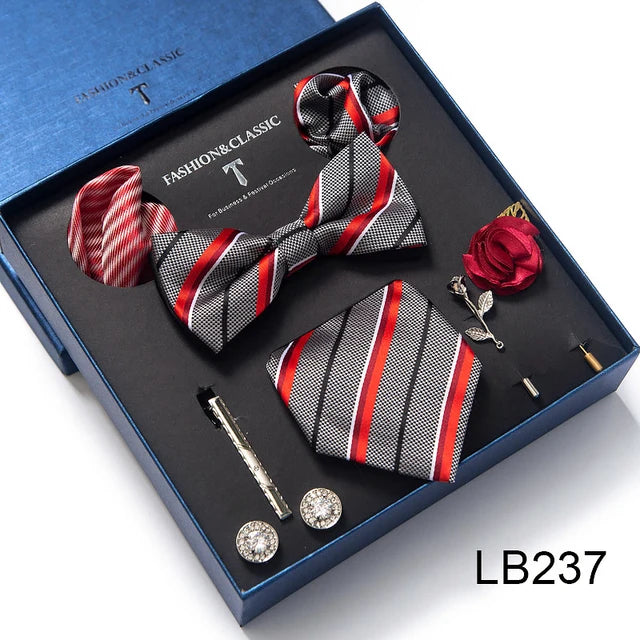 Conjunto de corbata de seda último diseño: pañuelo de bolsillo, gemelos, clip para pajarita y corbata.