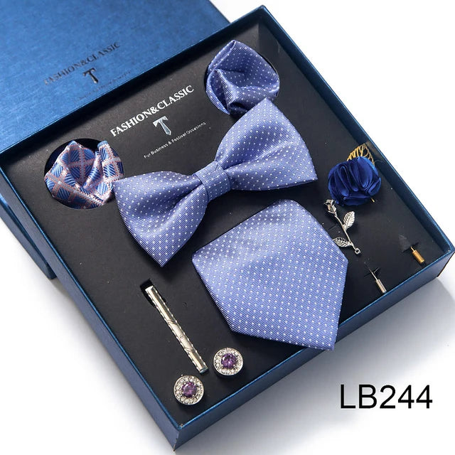 Conjunto de corbata de seda último diseño: pañuelo de bolsillo, gemelos, clip para pajarita y corbata.