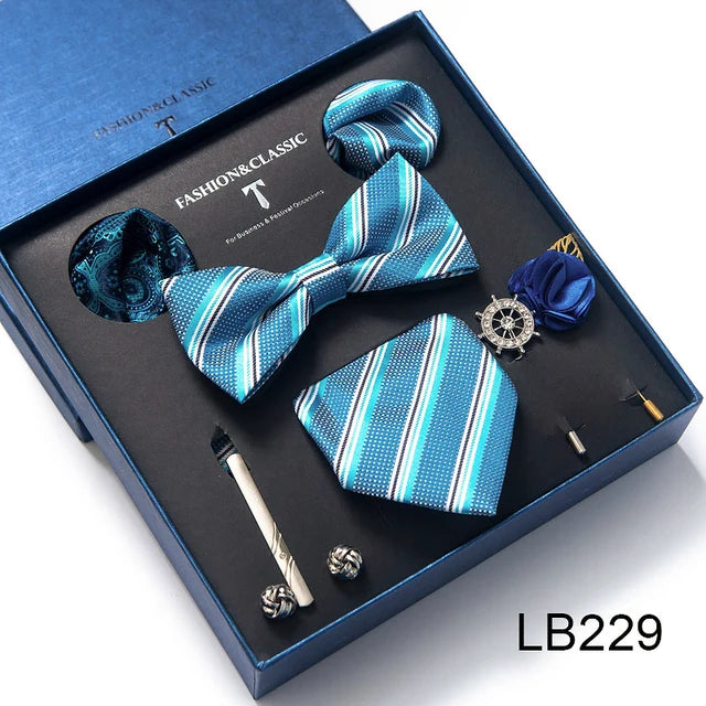 Conjunto de corbata de seda último diseño: pañuelo de bolsillo, gemelos, clip para pajarita y corbata.