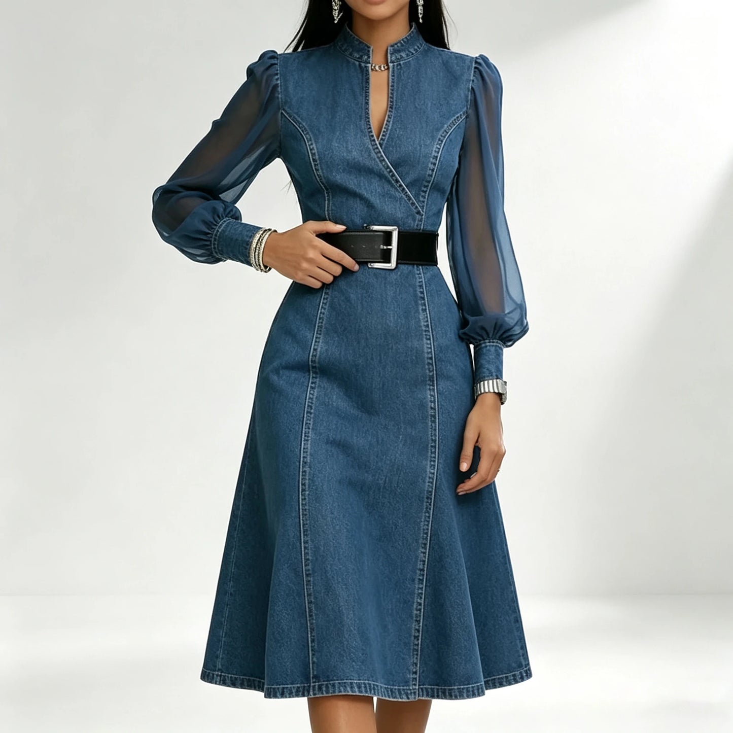 Vestido vintage de vaquero con cinturón.El diseño transmite estilo y comodidad.
