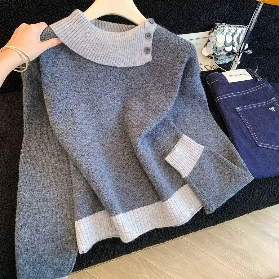 Jersey de punto, de corte holgado, suave y cómodo, con mangas princesa y cuello redondo.